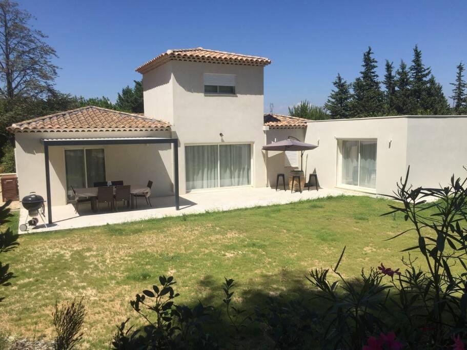 Villa Familiale 9 Pers Cabries Entre Aix Et Marseille 5 Min Gare Aix Tgv 15 Min Aeroport Mp Экстерьер фото